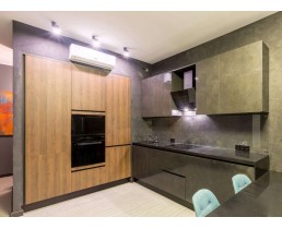 Кухня на заказ со шпонированными  фасадами  и фасадами  Alvic Pearl Effect Базальт
