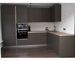 Кутова кухня без ручок до стелі з фасадами AGT 726 Soft Touch (Темно-сірий шовк)