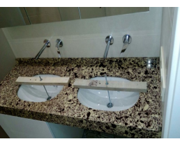 Мебель в ванную вариант 18