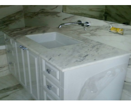 Мебель в ванную вариант 21