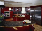 Угловая красная кухня премиум класса, до потолка