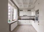 Біла вбудована кухня на замовлення із глянцевими фасадами МДФ Bel Viso Italian Design. Б. Шевченка