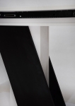 Стол обеденный Carvelo 140(180)x80 Белая Аляска / Черный Униколор